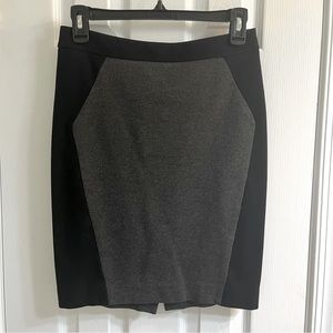 LOFT Fitted Charcoal and Black Pencil Skirt Size 00
